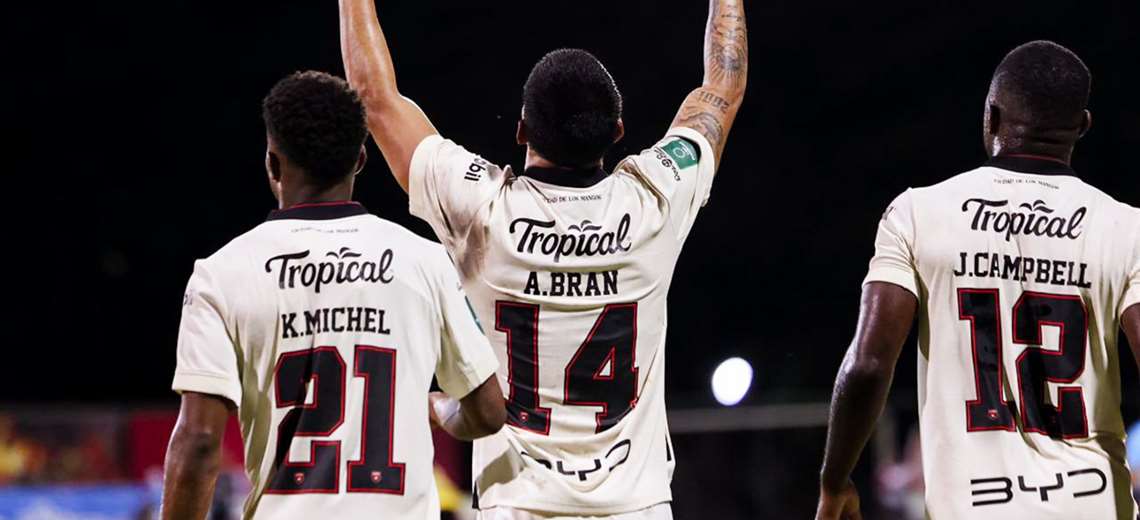 Alejandro Bran ya no está castigado y será titular ante Guadalupe