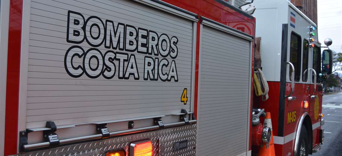 Explosión por fuga de gas provoca daños en casa en Santa Ana - Imagen de la noticia