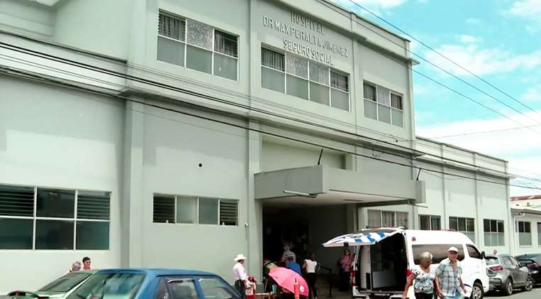 Fachada del Hospital Max Peralta