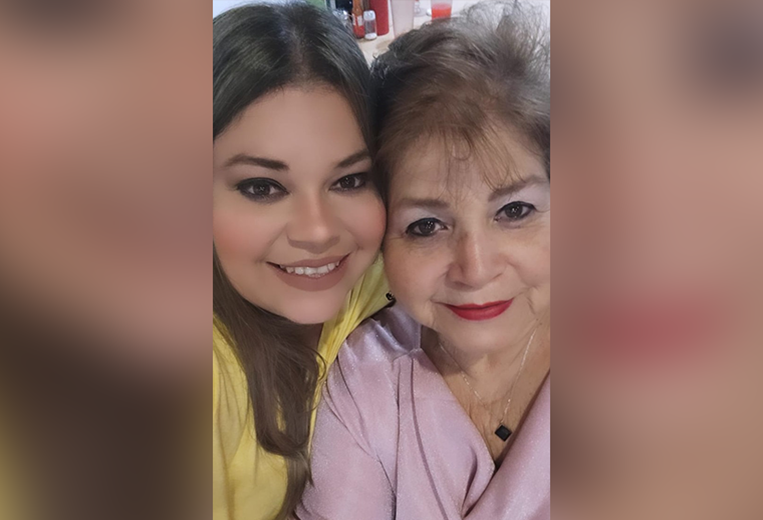 Karina Severino y la mamá