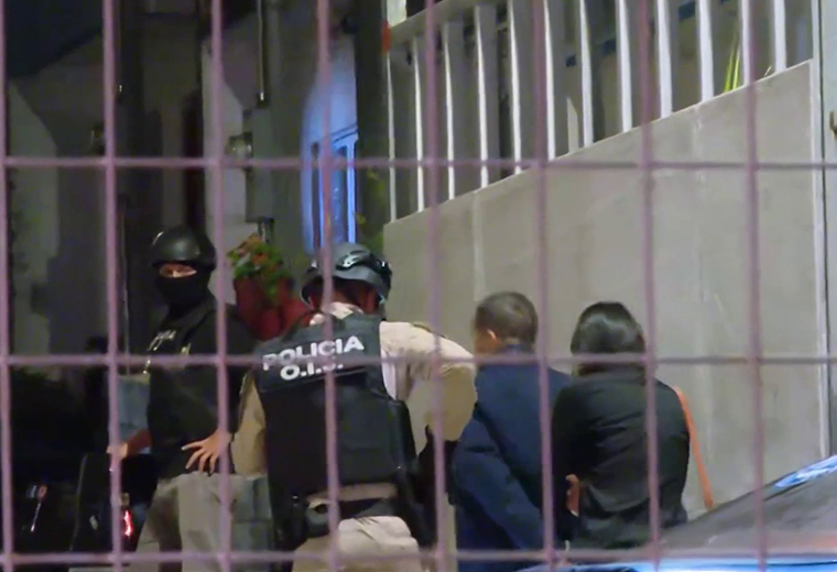 Detienen a sospechoso de asaltar casa con tres adultos y un niño en ...