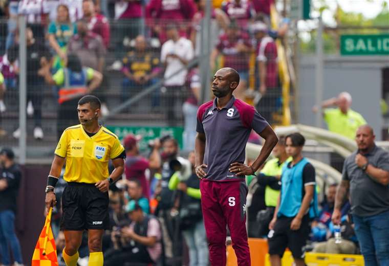 Óscar Ramírez y Paulo Wanchope.