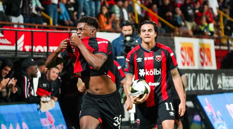 Alajuelense ante Liberia