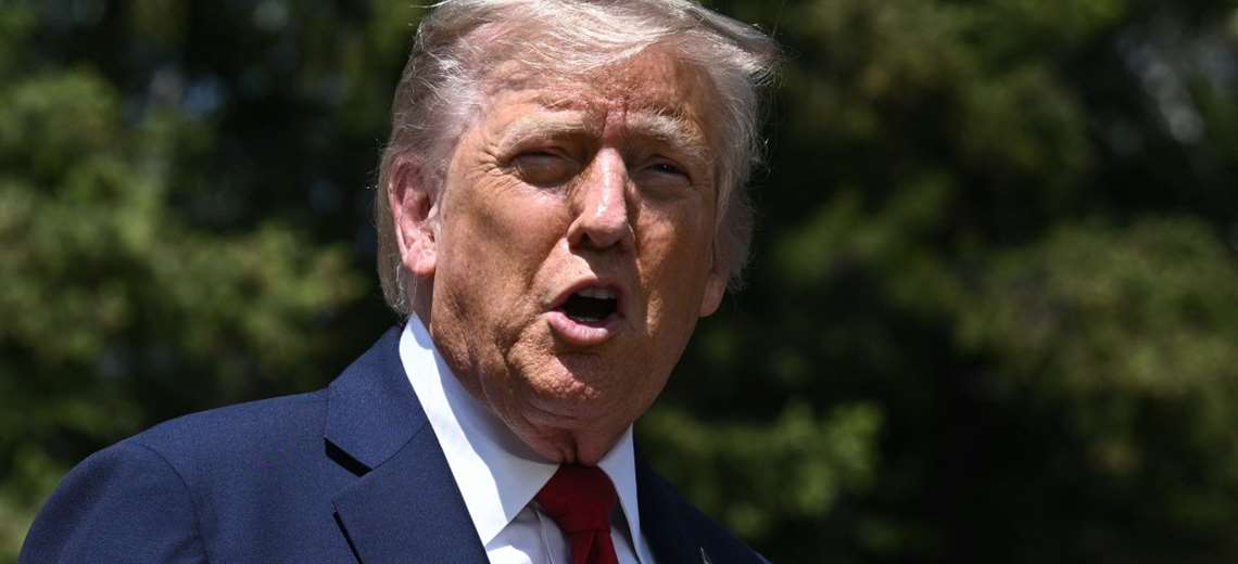 Gobernadores demócratas piden a Donald Trump rembolsos a estadounidenses por aranceles - Imagen de la noticia