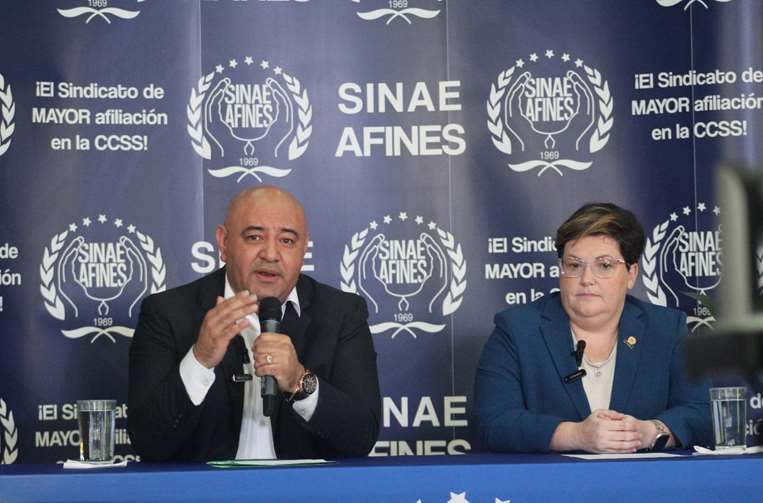 Secretario general del Sindicato Nacional de Enfermería, Lenín Hernández