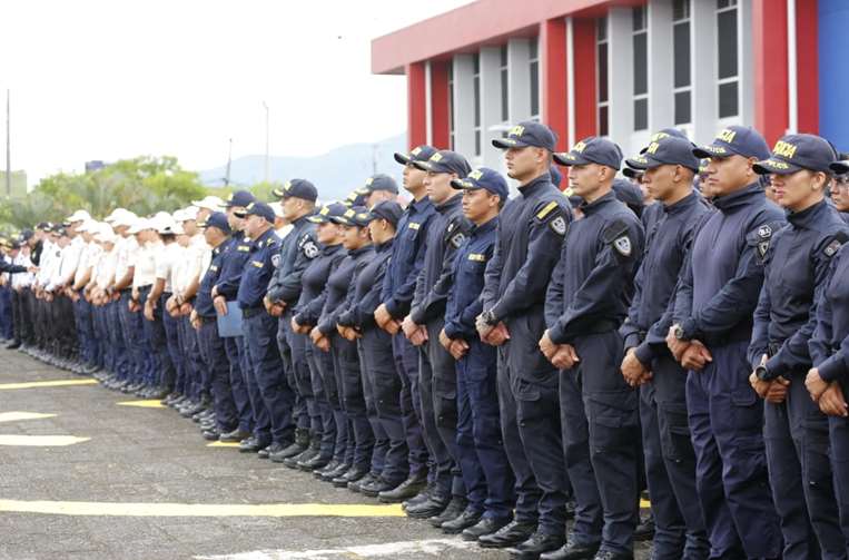 Juramentación de policías de Tránsito