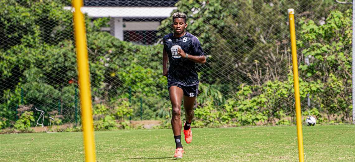 Saprissa había dicho dos semanas, pero... ¿Por qué no hay fecha para el regreso de Fidel Escobar? - Imagen de la noticia