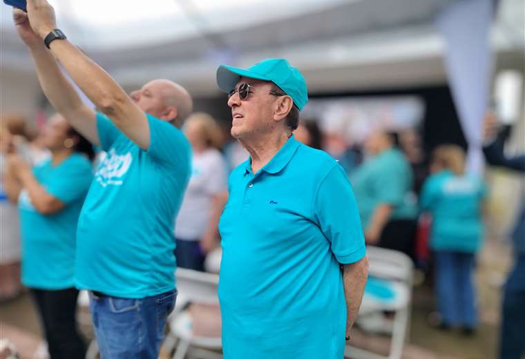 Financista de Rodrigo Chaves coordina "minería de datos" para campaña de Pueblo Soberano | Teletica