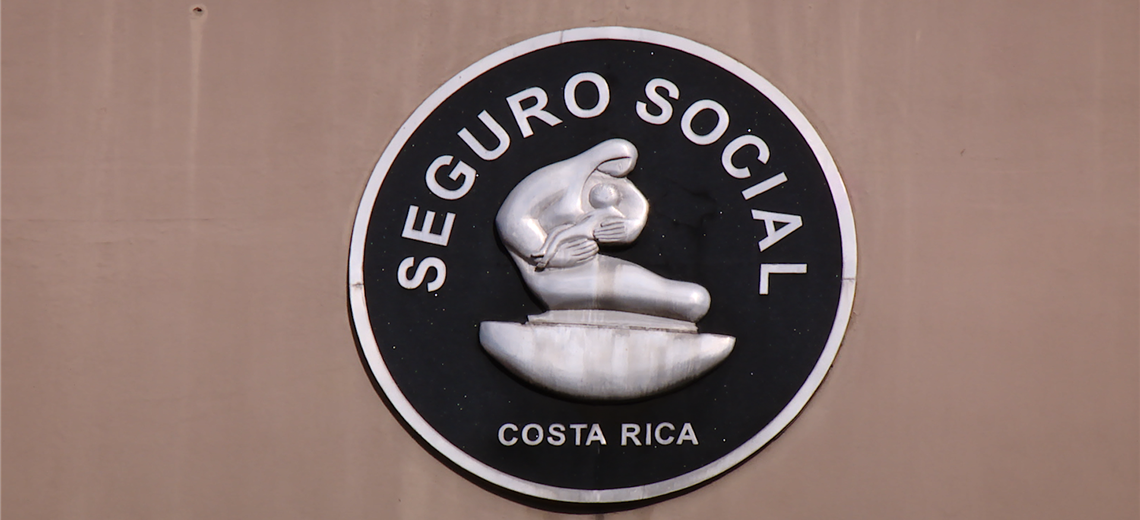 Jefa de Trabajo Social de la CCSS irá a prisión por presunta estafa con casas a pacientes de bajos recursos