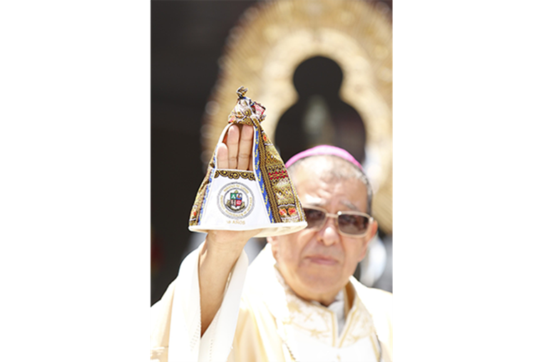 ¡Ya la Negrita tiene su vestido! Con colores caribeños