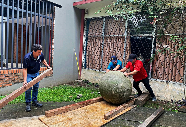 Museo Nacional recupera esferas precolombinas que tenían más de 50 años dentro de casa