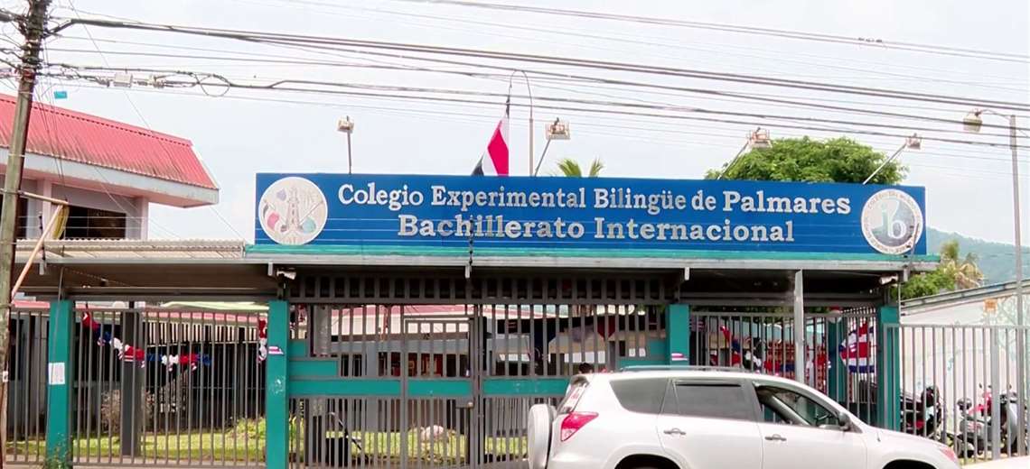 “Me duele en el corazón que no me llamaron”, reclama mamá de estudiante abusado en colegio