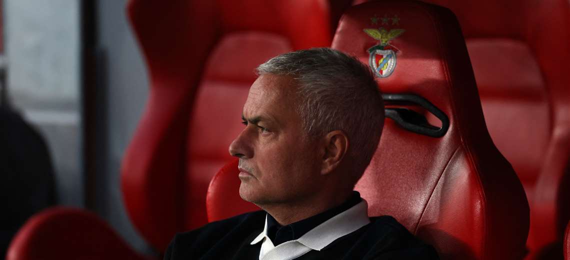 Fenerbahçe despide a Mourinho tras un año sin milagros en Estambul