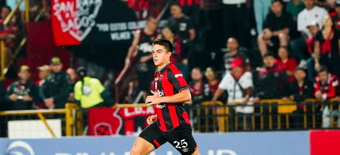 Alajuelense suma otra preocupación: Santiago Van der Putten - Imagen de la noticia