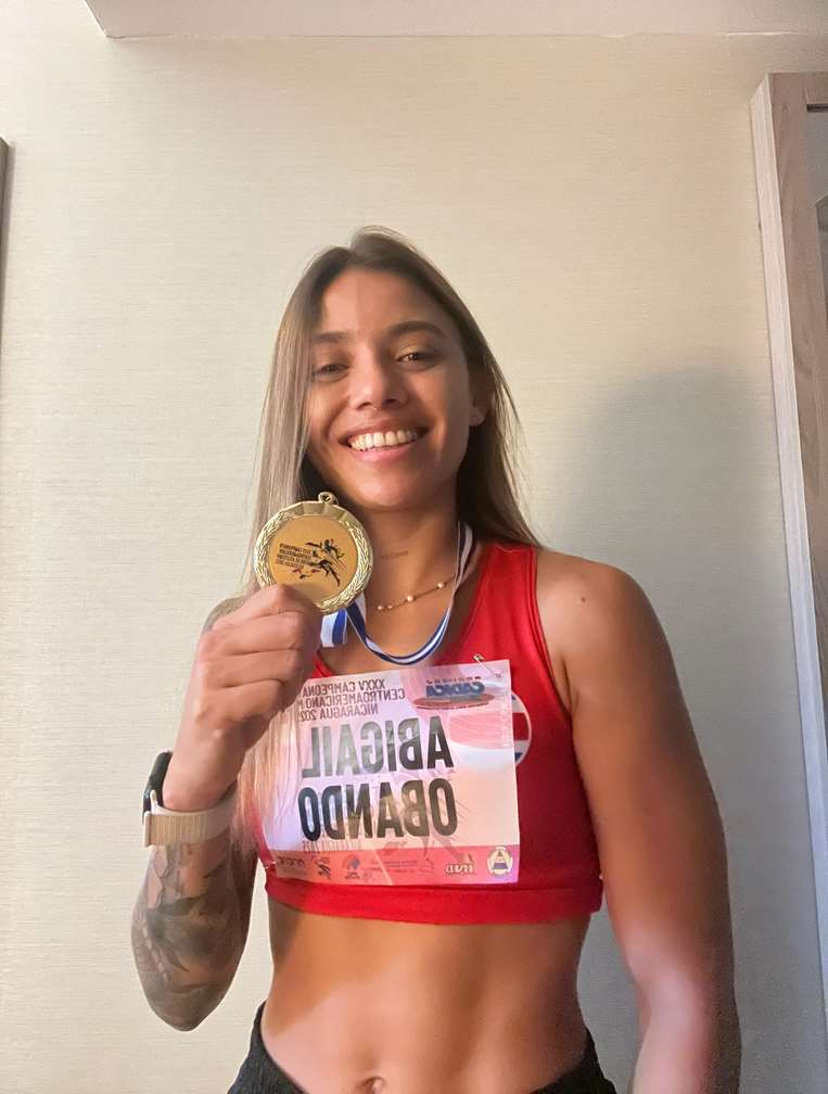 Abigail Obando.