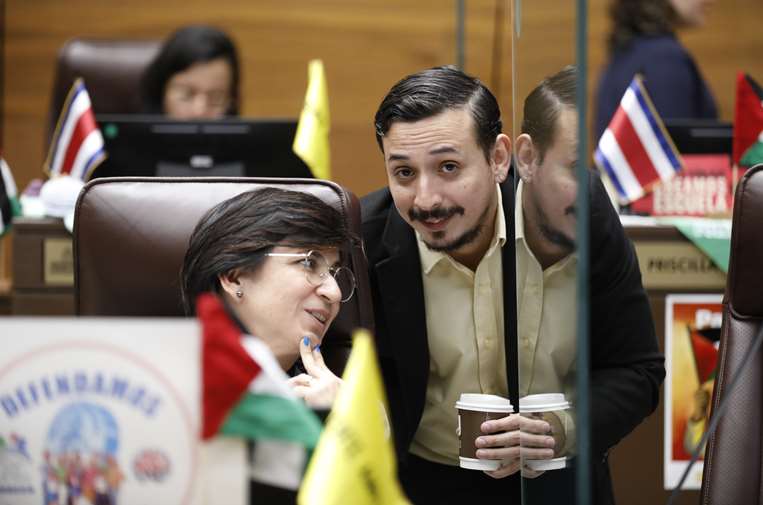 Discusión sobre inmunidad de Rodrigo Chaves