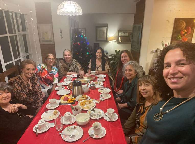 Arabella Salaverry y sus mosqueteras 