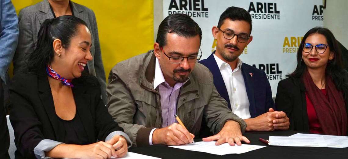 José María Villalta asumirá jefatura de fracción del Frente Amplio - Imagen de la noticia