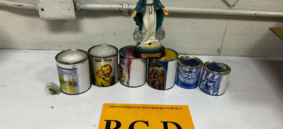 Caen tres sospechosas de exportar cocaína en figuras religiosas y "souvenirs" - Imagen de la noticia