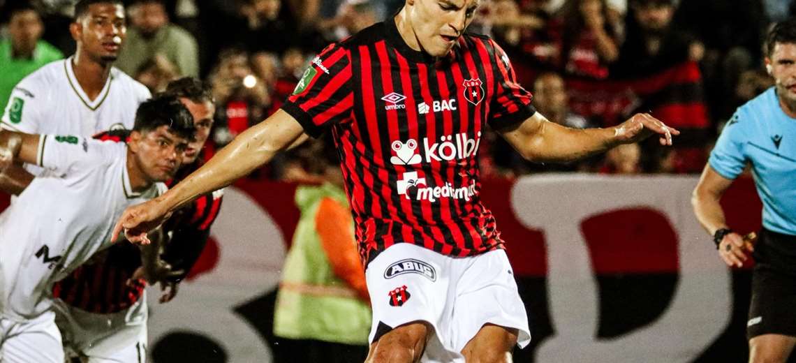 VAR se equivoca en el Morera Soto: Pipo González debió ser expulsado - Imagen de la noticia