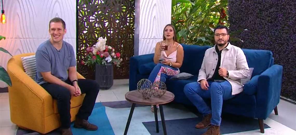 Eduardo Delvo: el médico que escucha las historias de la ciudad - Imagen de la noticia