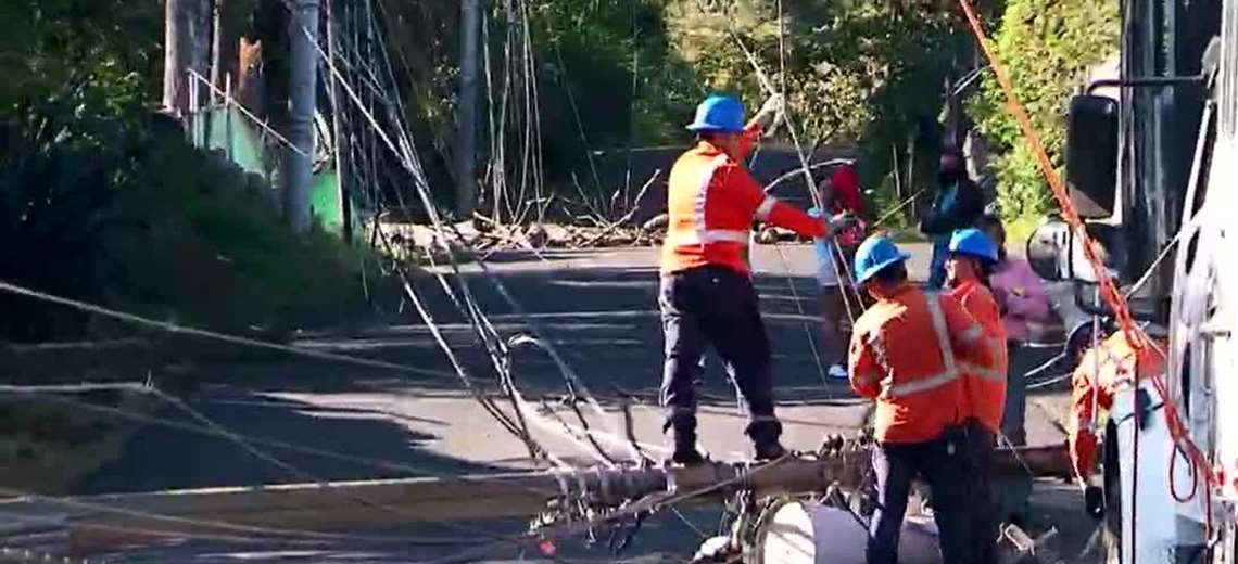 ICE reporta 444 averías en tendido eléctrico por vientos de hasta 100 km/h - Imagen de la noticia