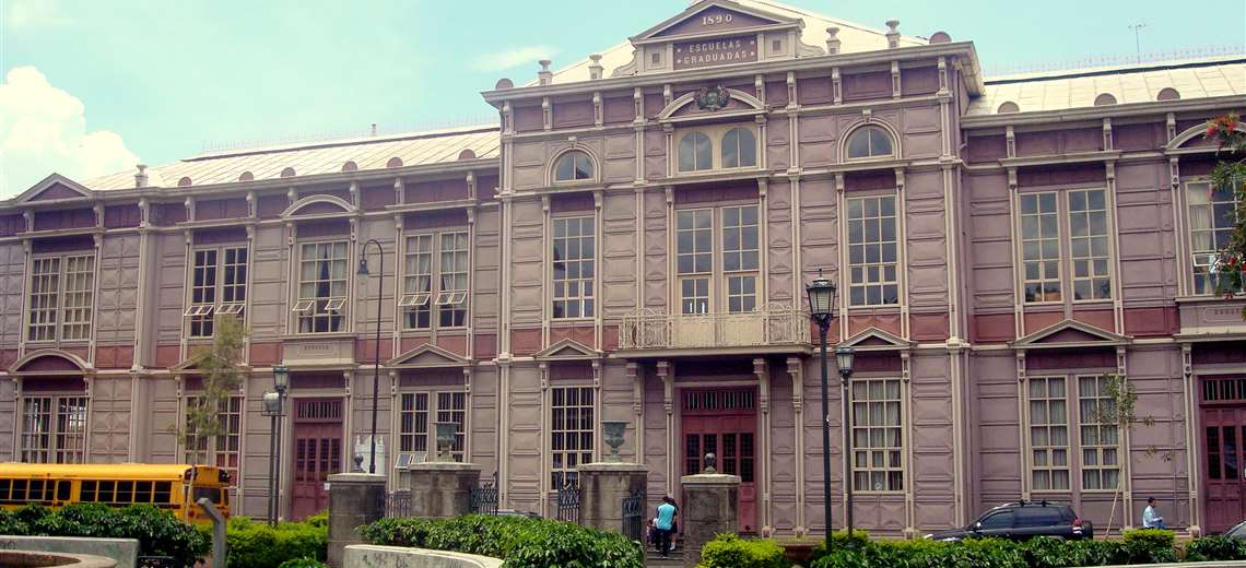 Tras choque, Cultura presenta denuncia por daños a la Escuela Metálica - Imagen de la noticia