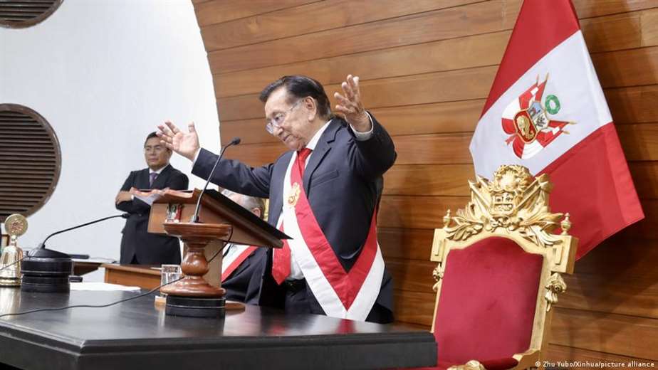 Nuevo Gobierno de Perú descarta indulto para expresidente Pedro Castillo - Imagen de la noticia