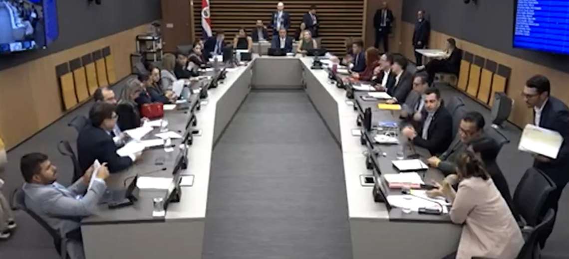 Bancos: Proyecto para indemnizar a víctimas de estafa no resuelve problema de fondo - Imagen de la noticia