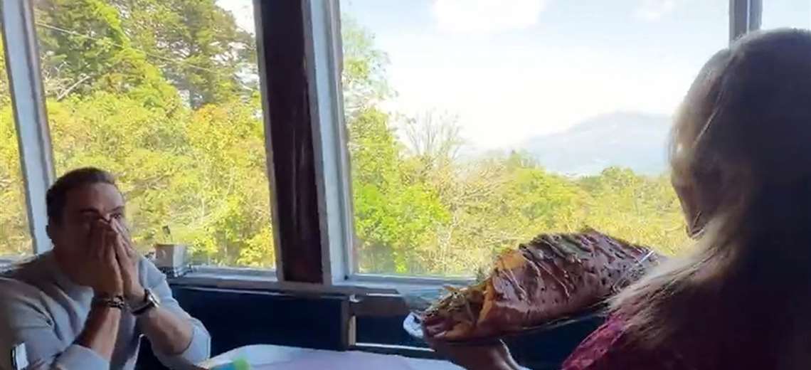 Medio metro de sabor: la empanada que es orgullo de un pueblo - Imagen de la noticia