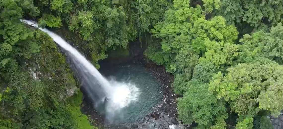 Catarata Río Fortuna, destino ideal para el fin de semana - Imagen de la noticia