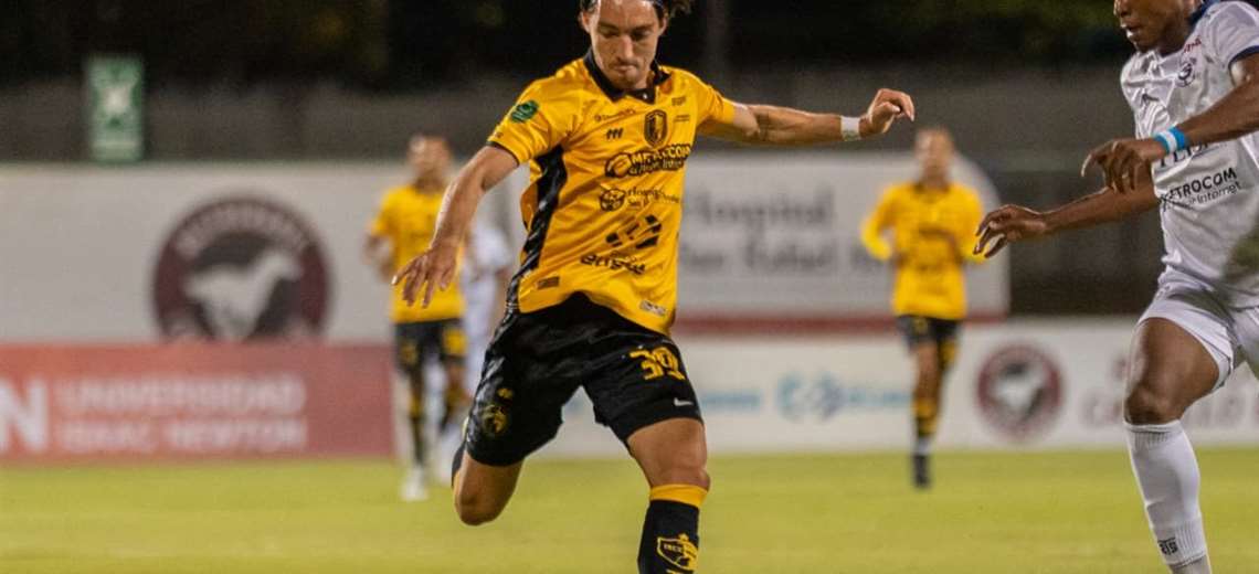 Mauricio Villalobos: fractura de mandíbula puede requerir operación - Imagen de la noticia