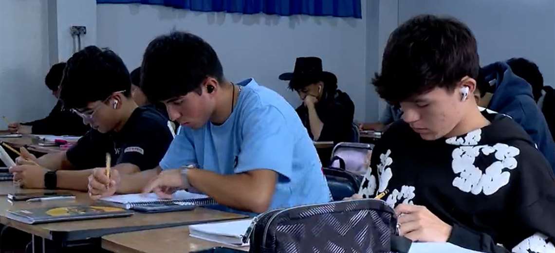 Nueva guía del MEP busca orientar a docentes en implementación de IA - Imagen de la noticia