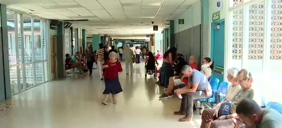 Listas de espera de la Caja en cirugías o citas especializadas ya superan el medio millón - Imagen de la noticia