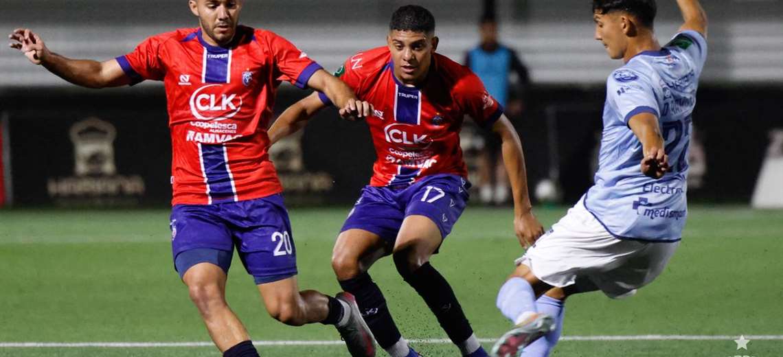 Sporting derrota a San Carlos y se acerca a zona de clasificación - Imagen de la noticia