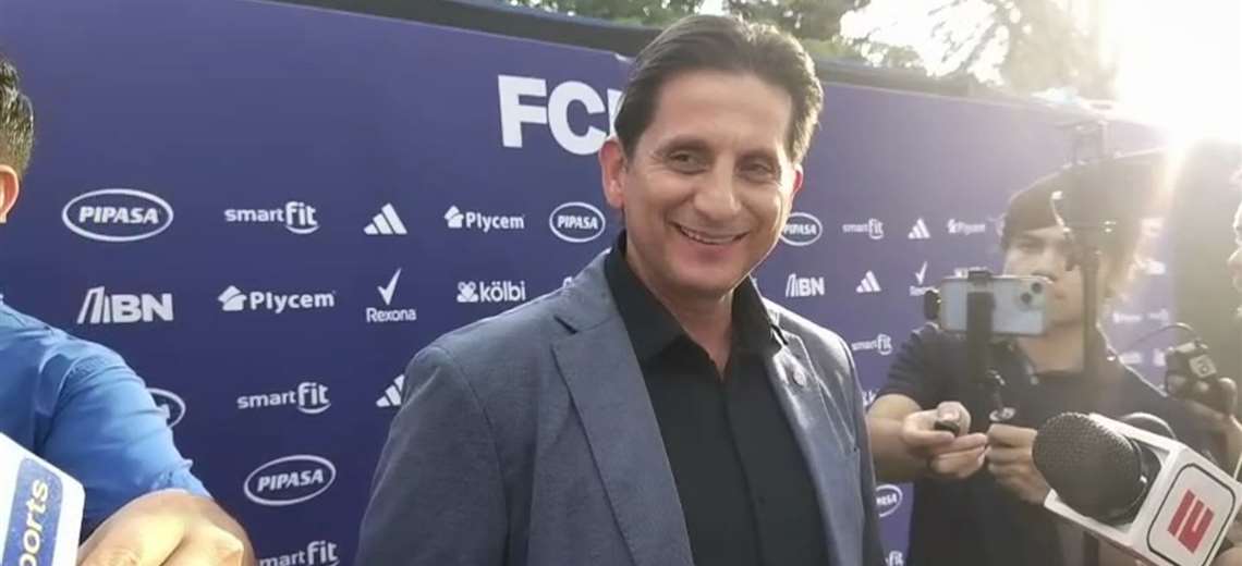 Ronald sobre falta de permiso de trabajo de Batista: "No va a estar participando activamente" - Imagen de la noticia