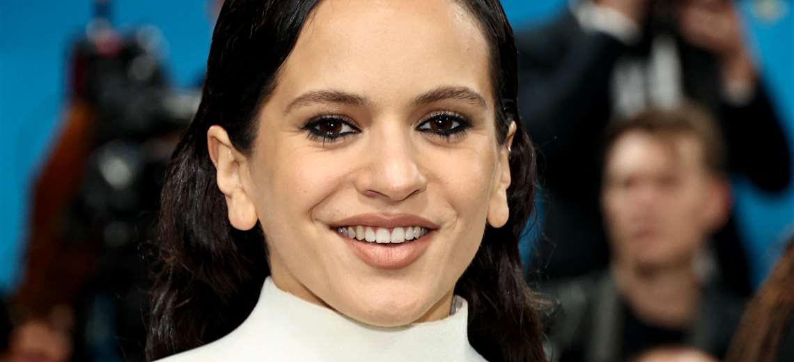 Rosalía lanza su gira internacional de 'Lux' en Francia - Imagen de la noticia