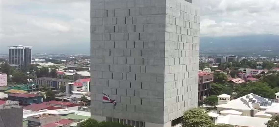 Informe revela irregularidades y concentración de horas extra en el Congreso - Imagen de la noticia