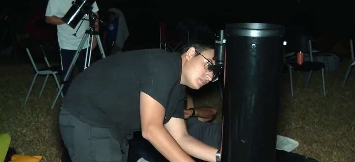 Prepárese para mirar al cielo: la Luna y Venus estarán muy cerca al caer el sol - Imagen de la noticia