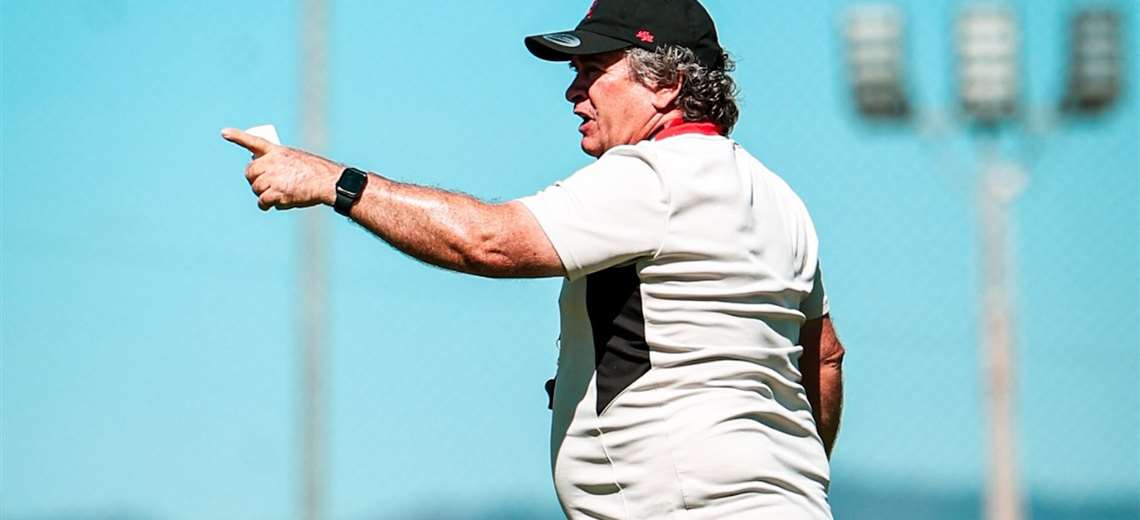 "Con sorpresa": Todo lo que dijo Óscar Ramírez sobre Alejandro Bran - Imagen de la noticia