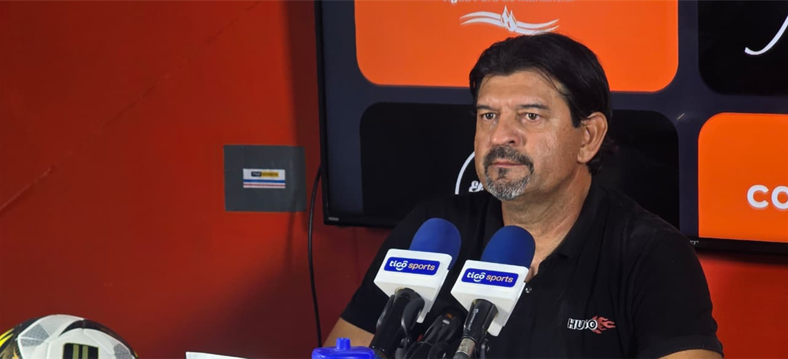 José Saturnino Cardozo: "Tengo ofertas para ir a Suramérica" - Imagen de la noticia