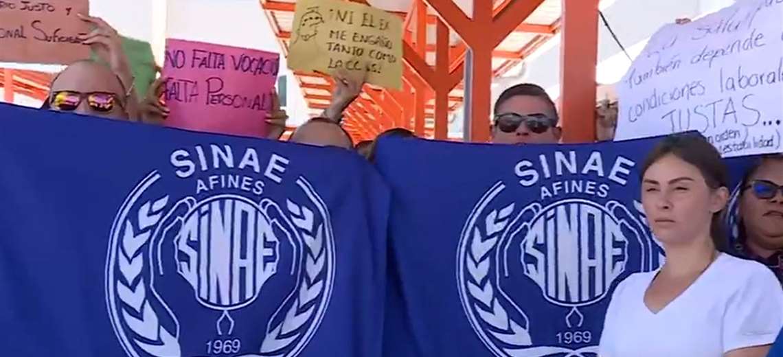 Enfermeros de hospital de Puntarenas en paro por atrasos en salarios y falta de personal - Imagen de la noticia