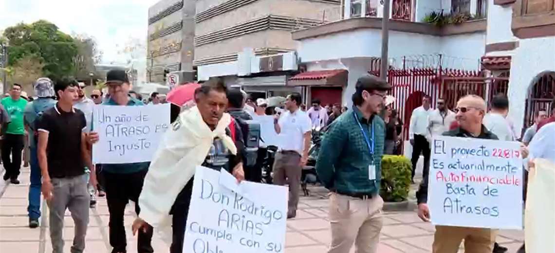 Sindicato marcha para pedir avances en proyecto de jubilación anticipada en el OIJ