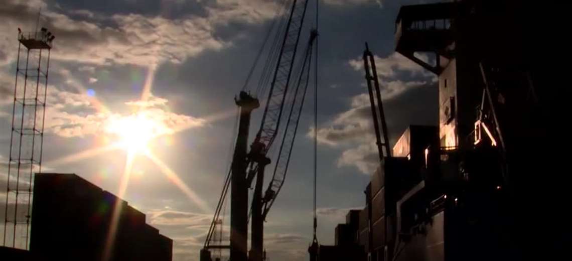 Dispositivos médicos y nuevos mercados impulsan exportaciones ticas - Imagen de la noticia