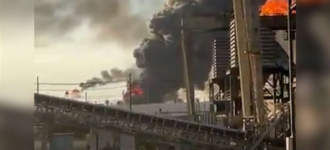 Video: Se registra una explosión en refinería en Texas - Imagen de la noticia