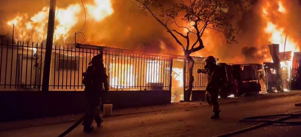 Video: Incendio arrasa con varias casas en barrio San José de Alajuela