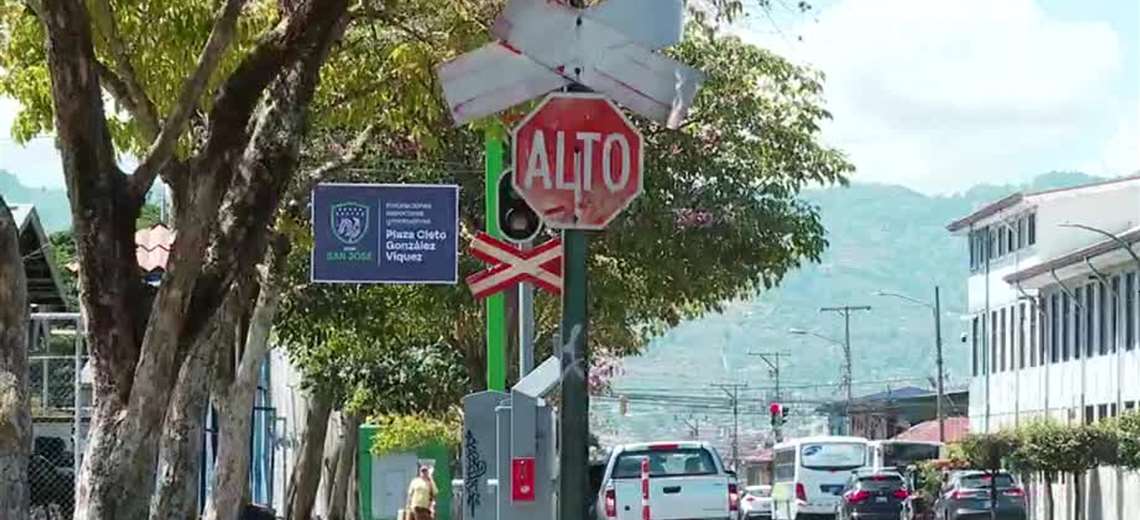 Más de 500 insumos vencidos en MOPT revelan grave descontrol en señalización vial