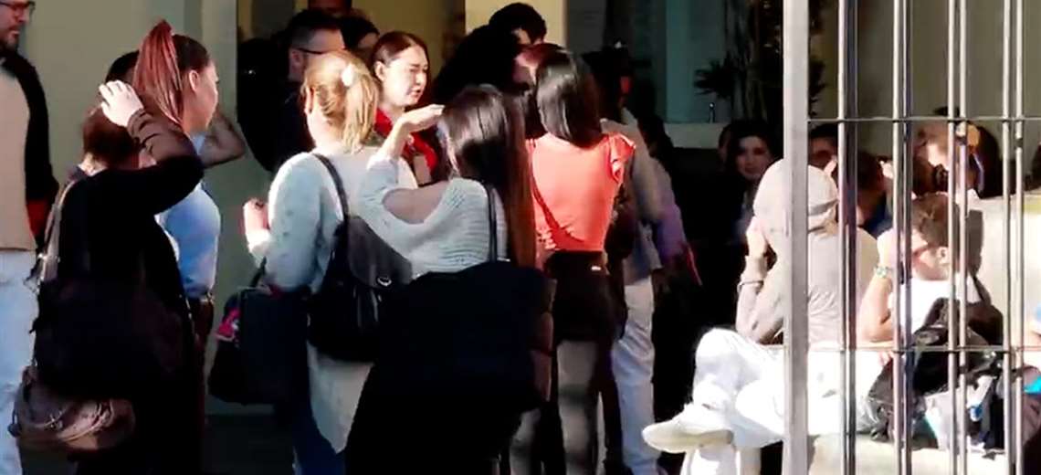 Paro en Hospital Calderón Guardia: trabajadores exigen aumento salarial y más personal - Imagen de la noticia