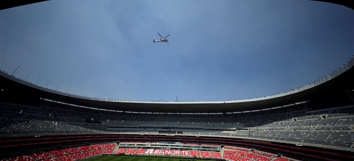 Muere aficionado previo al partido inaugural del Estadio Azteca