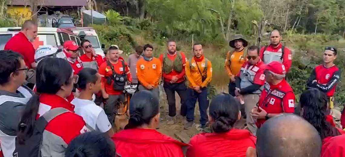 “Es un milagro”, dice familiar de menor que permaneció cinco horas perdido en montaña de Dota - Imagen de la noticia